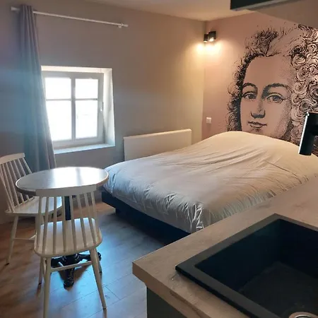Madame Bergamote Apartment *