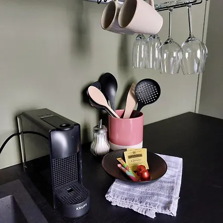 Madame Bergamote Apartment