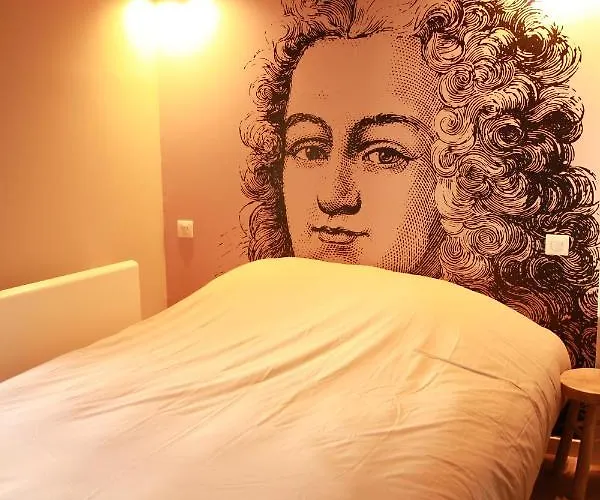 Madame Bergamote Apartment