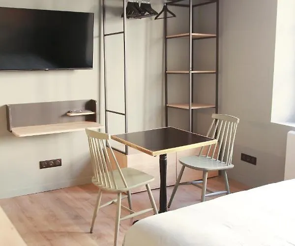 Madame Bergamote Нанси